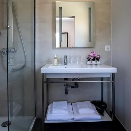 L'ile-rousse Sleeps 4 Pool Air Con Wifi 度假居 *