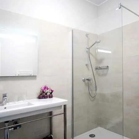 L'ile-rousse Sleeps 4 Pool Air Con Wifi *